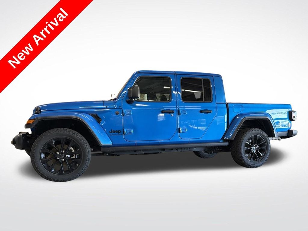 2025 Jeep Gladiator Nighthawk Auto's photo