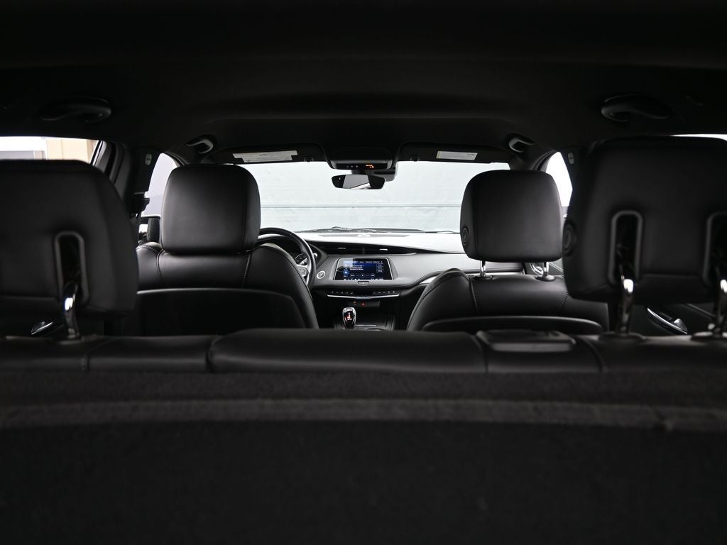 2022 Cadillac XT4 Premium Luxury