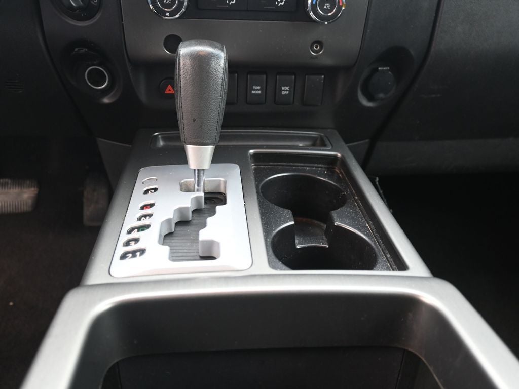 2010 Nissan Titan SE