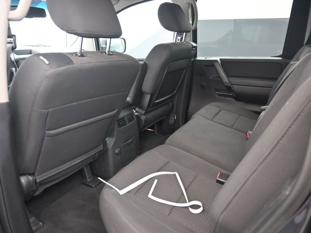 2010 Nissan Titan SE