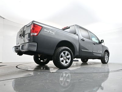 2010 Nissan Titan SE