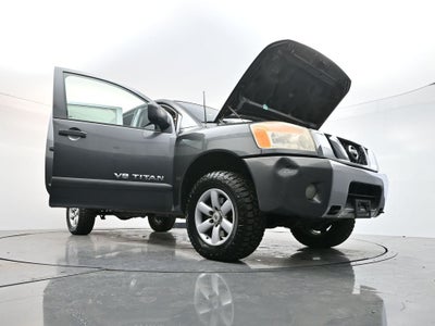 2010 Nissan Titan SE