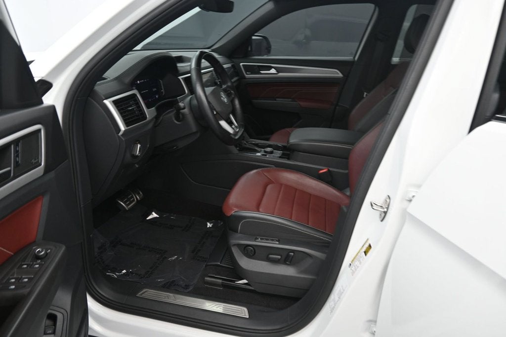 2022 Volkswagen Atlas Cross Sport 3.6L V6 SEL Premium R-Line