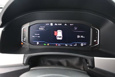 2022 Volkswagen Atlas Cross Sport 3.6L V6 SEL Premium R-Line