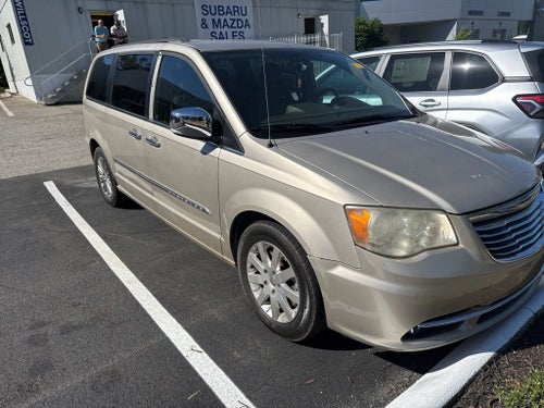 2014 Chrysler Town & Country Touring-L