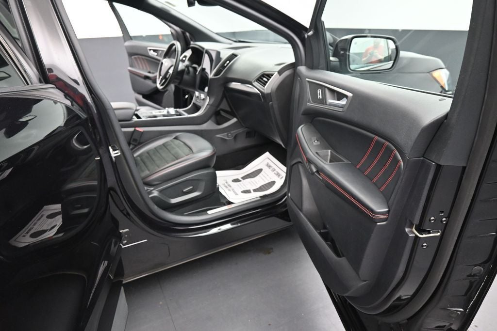 2022 Ford Edge ST Line