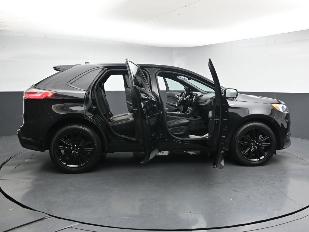 2022 Ford Edge ST Line