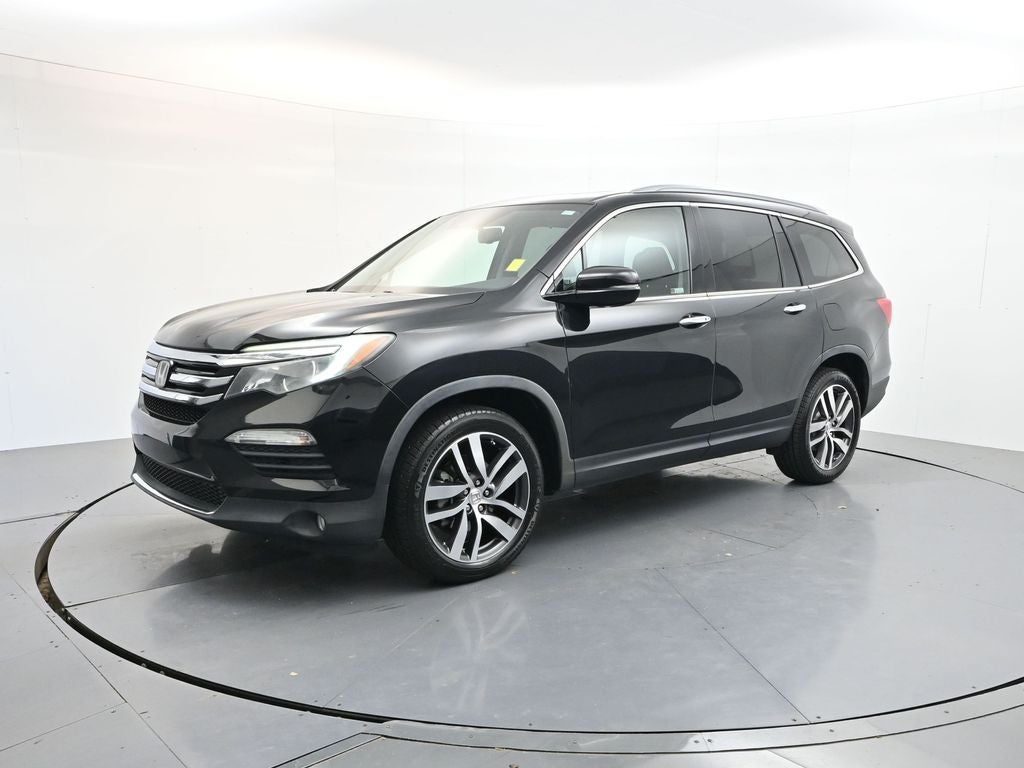 2017 Honda Pilot 2WD Touring's photo