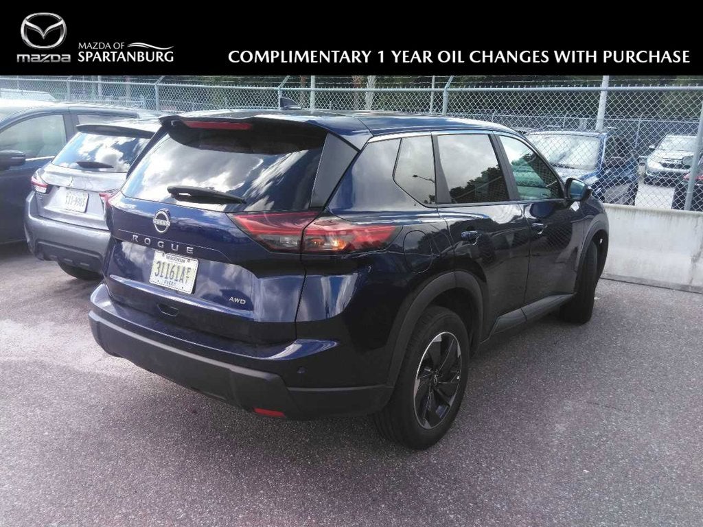 2025 Nissan Rogue SV