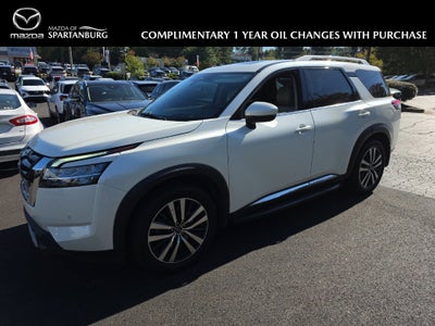 2022 Nissan Pathfinder Platinum