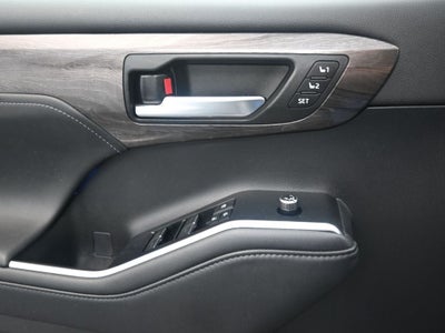 2020 Toyota Highlander Hybrid Platinum
