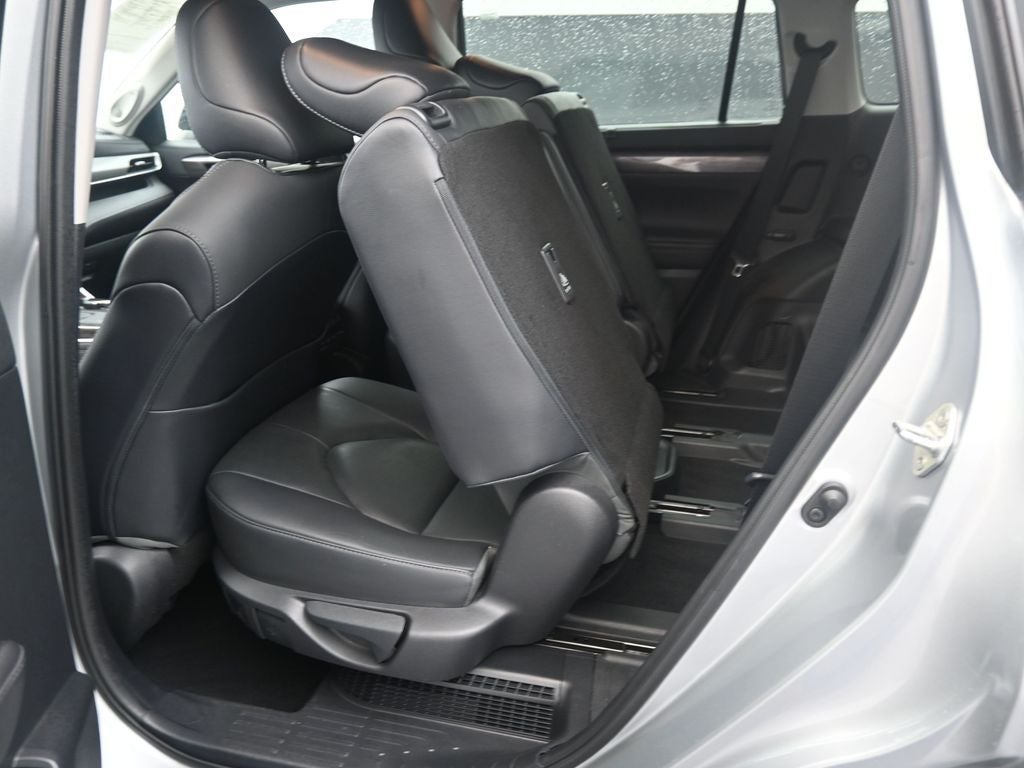 2020 Toyota Highlander Hybrid Platinum