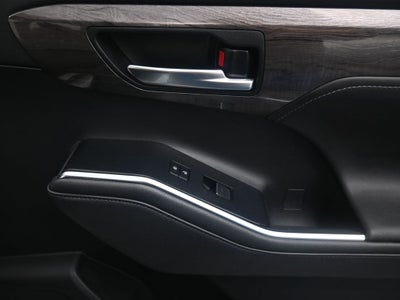 2020 Toyota Highlander Hybrid Platinum