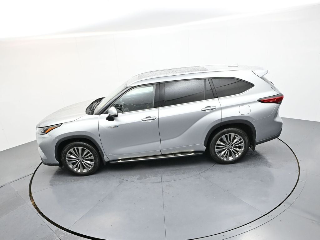 2020 Toyota Highlander Hybrid Platinum