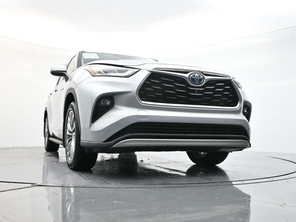 2020 Toyota Highlander Hybrid Platinum