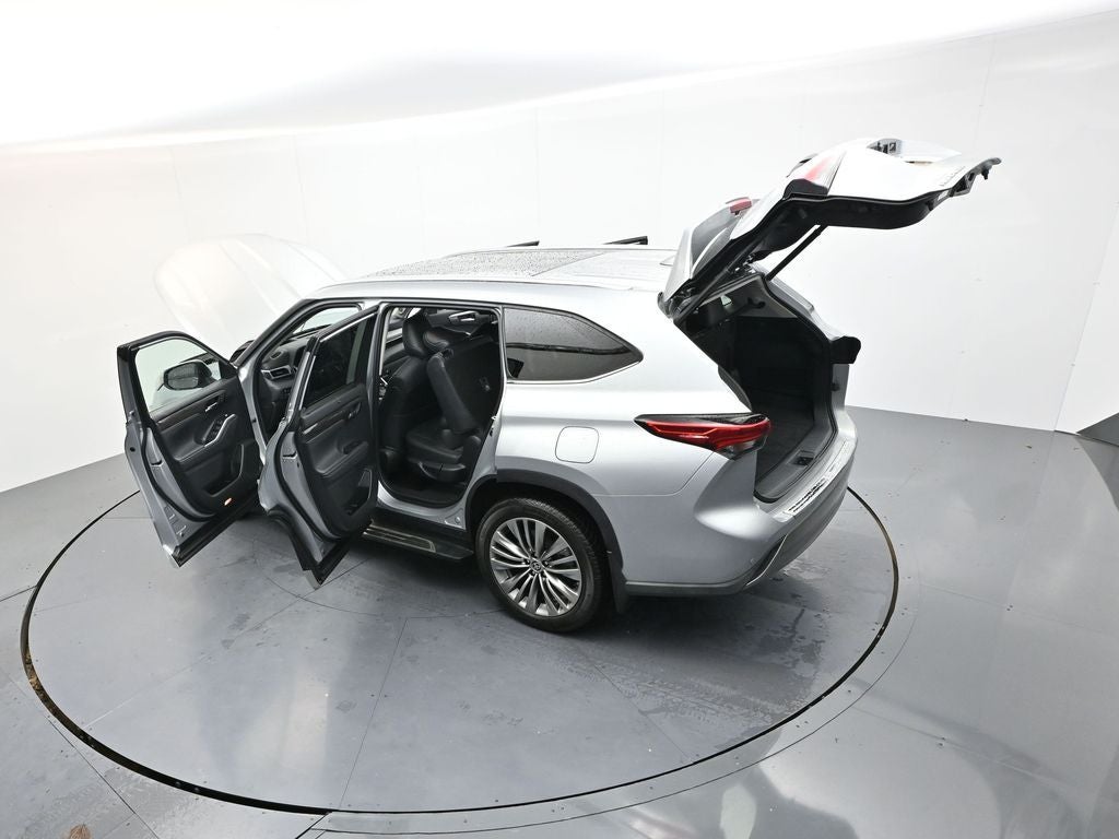 2020 Toyota Highlander Hybrid Platinum