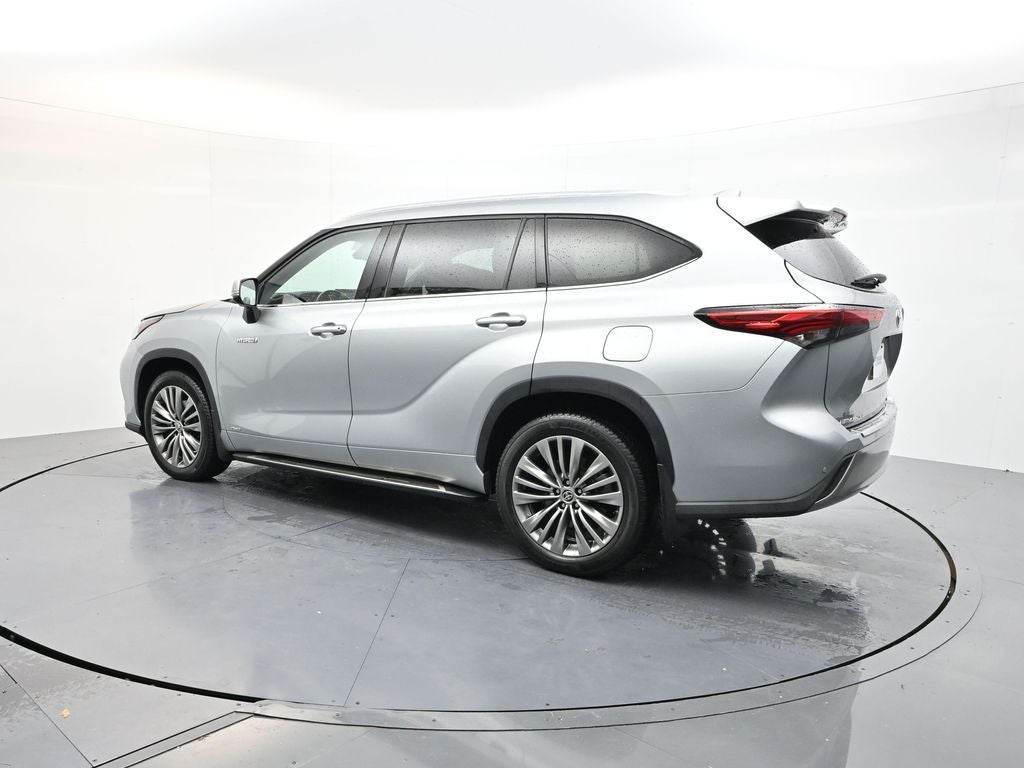 2020 Toyota Highlander Hybrid Platinum