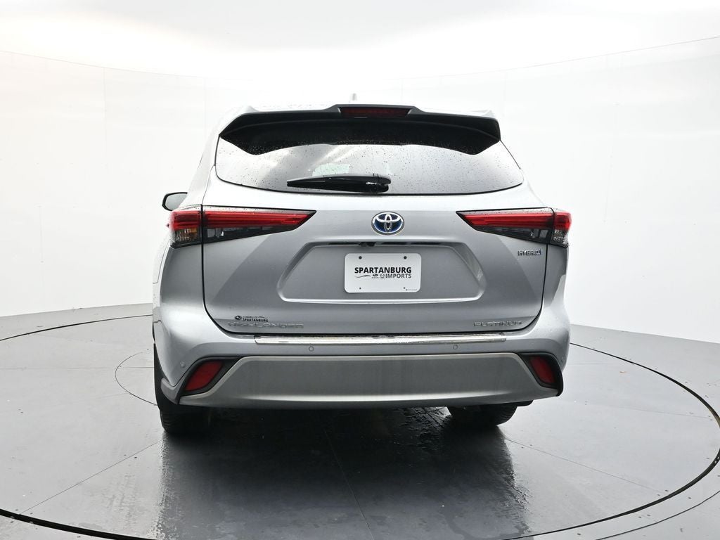 2020 Toyota Highlander Hybrid Platinum