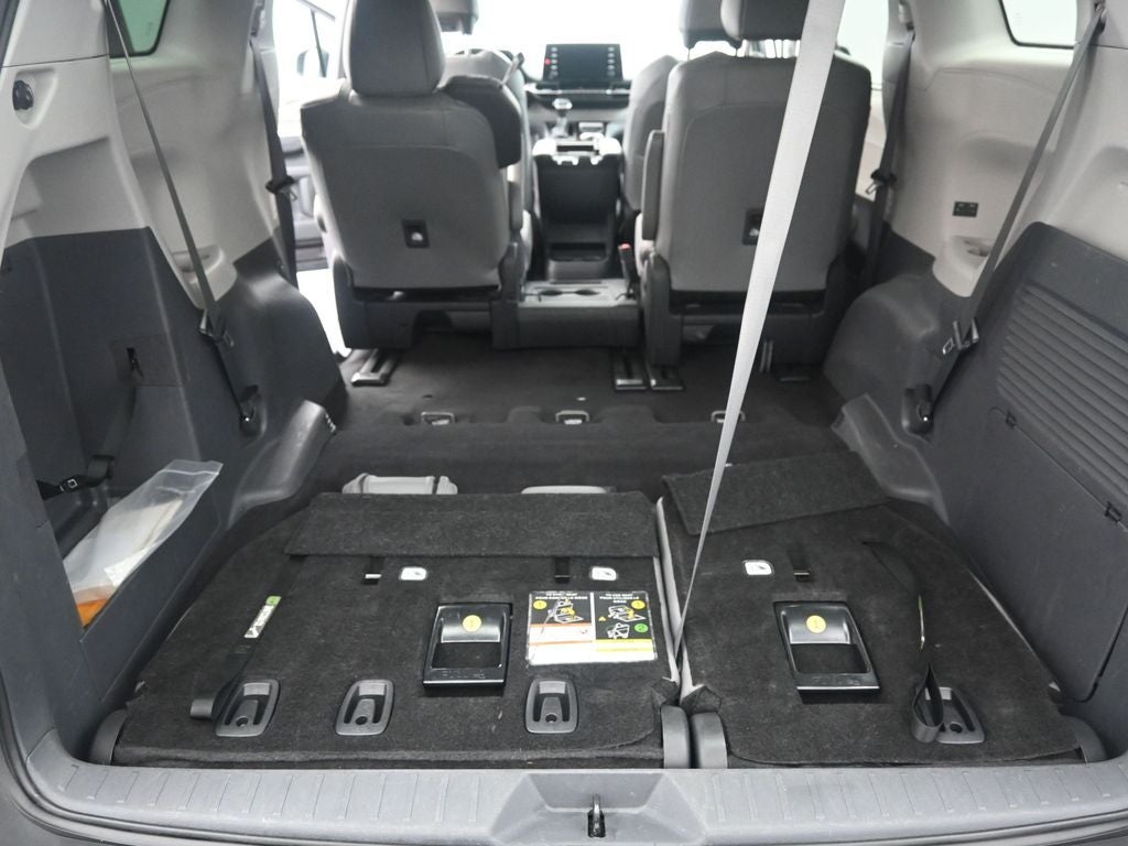 2024 Toyota Sienna XLE