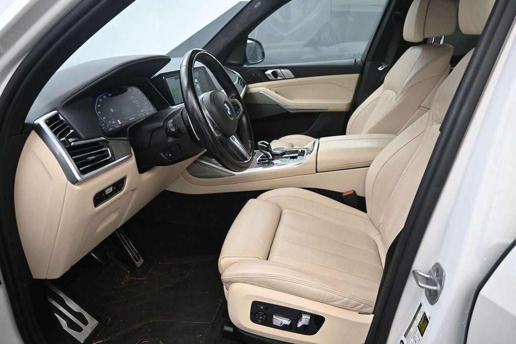 2022 BMW X7 M50i