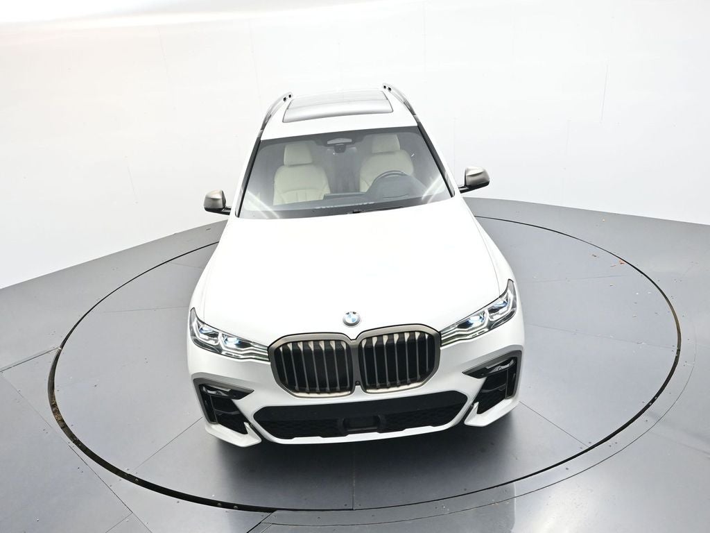 2022 BMW X7 M50i