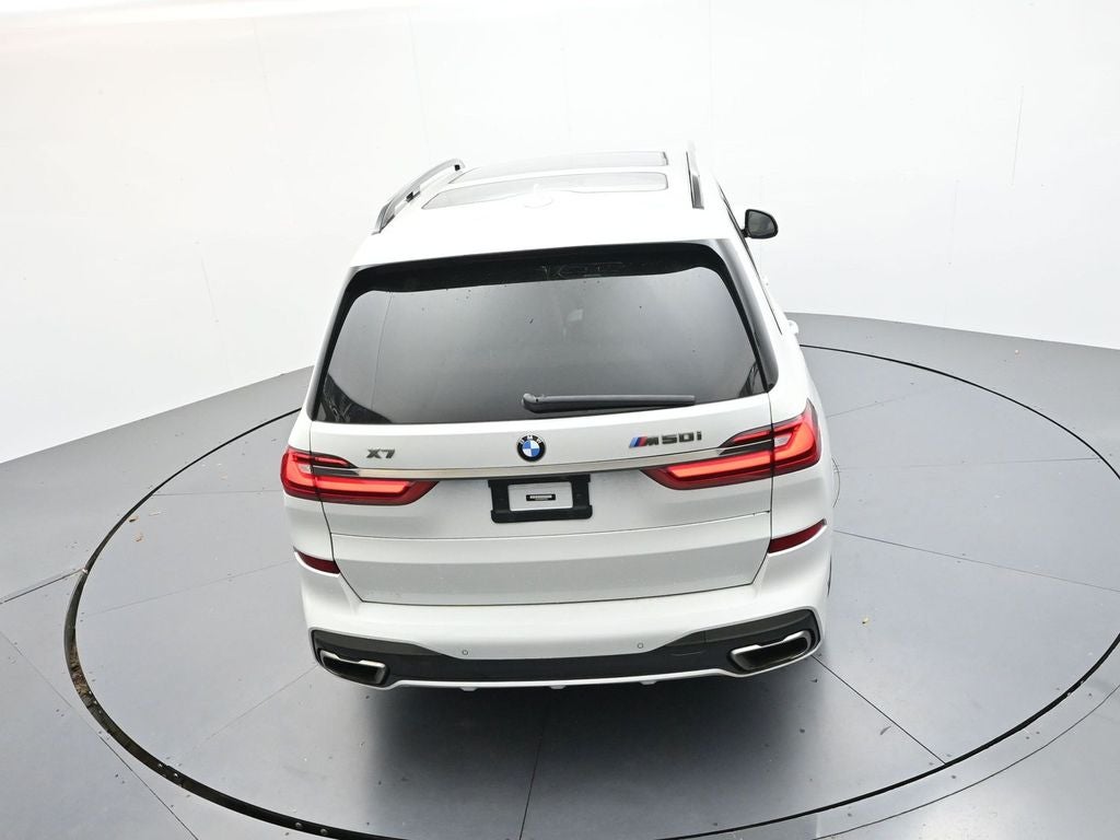 2022 BMW X7 M50i