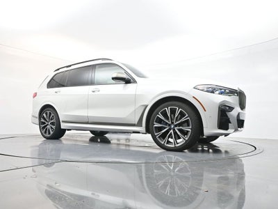 2022 BMW X7 M50i