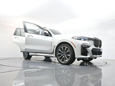 2022 BMW X7 M50i