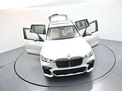 2022 BMW X7 M50i