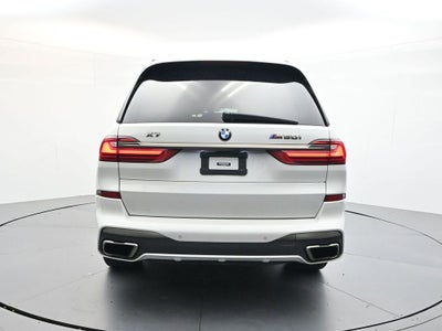 2022 BMW X7 M50i