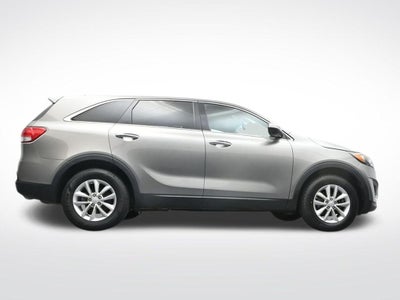 2017 Kia Sorento L