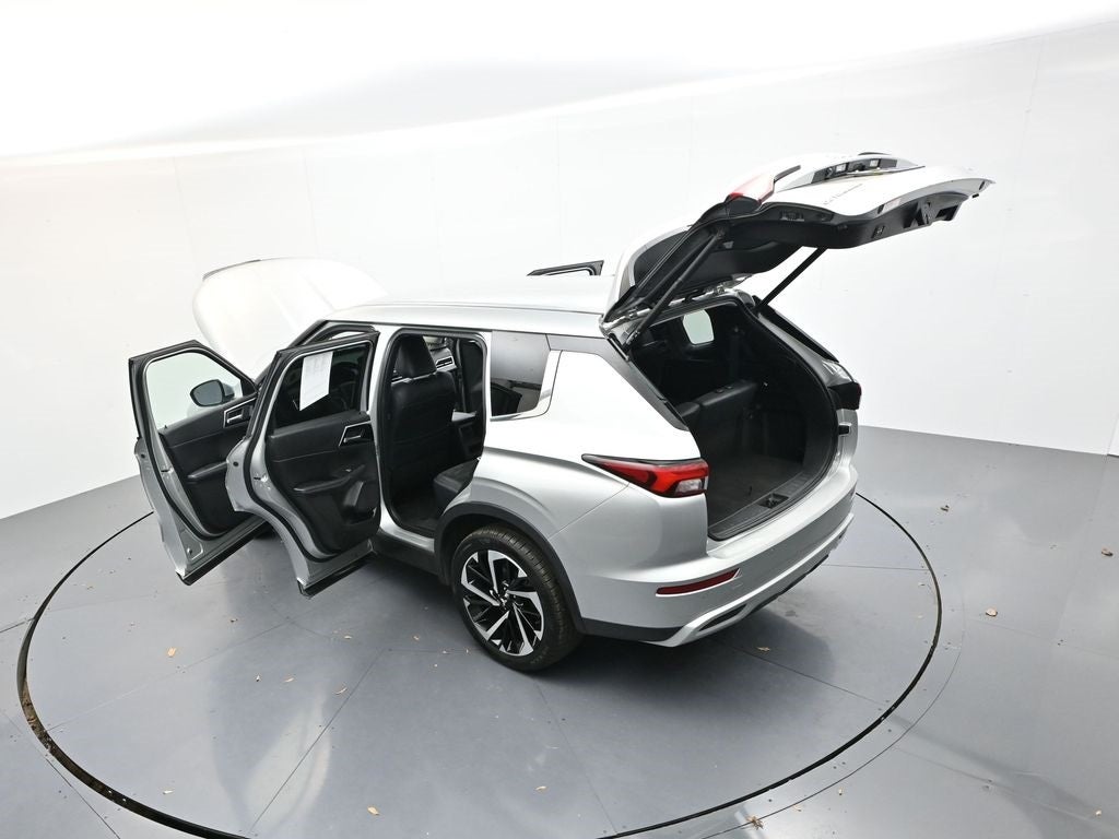 2022 Mitsubishi Outlander SE