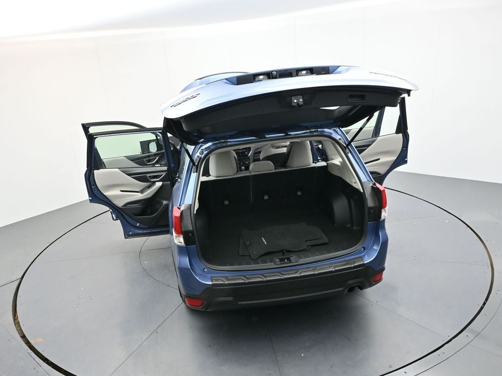 2023 Subaru Forester Base