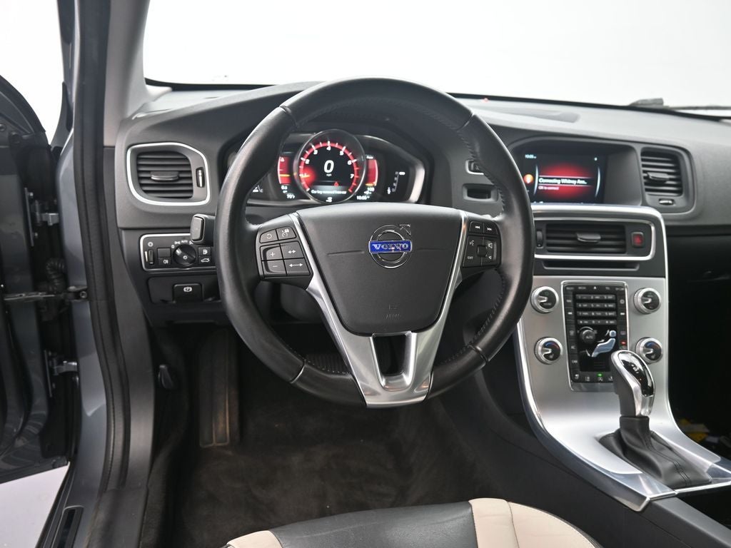 2017 Volvo S60 Cross Country T5