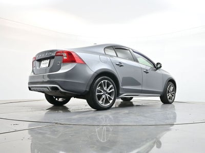 2017 Volvo S60 Cross Country T5