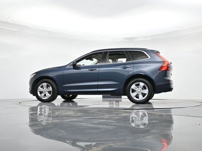 2022 Volvo XC60 B5 Momentum