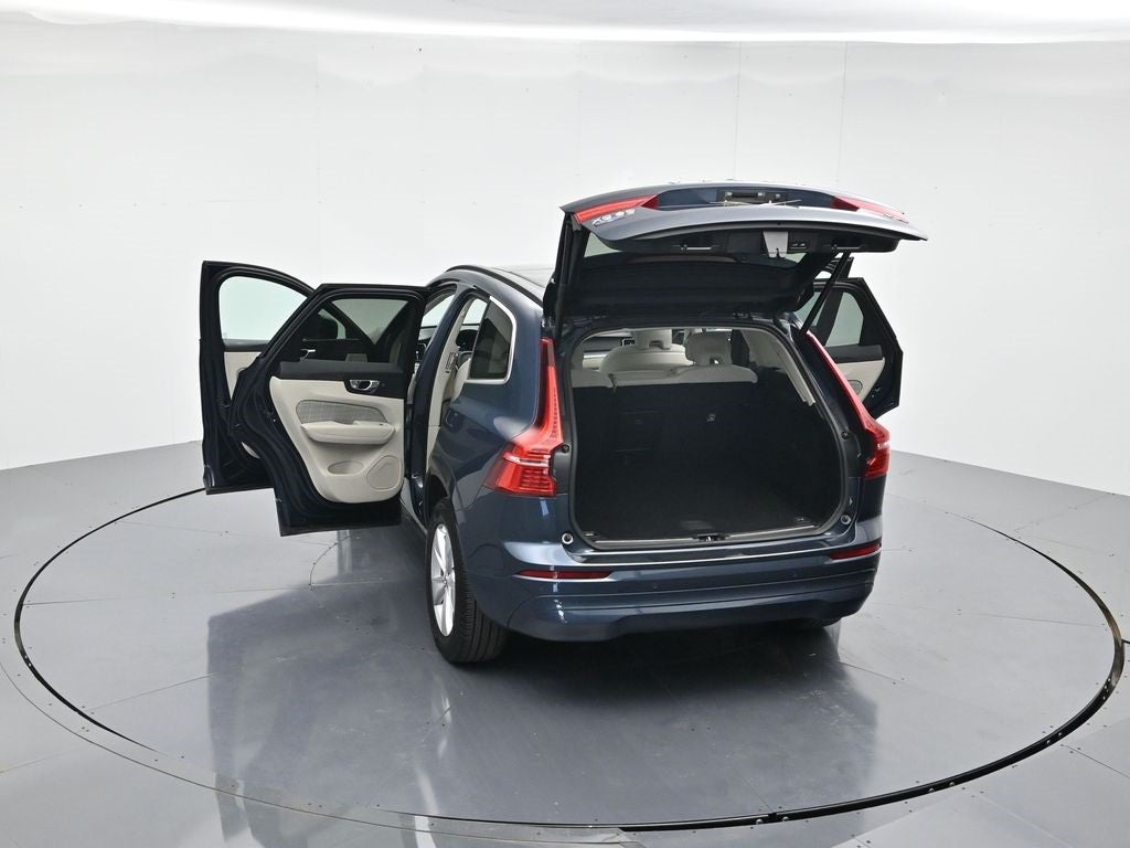 2022 Volvo XC60 B5 Momentum