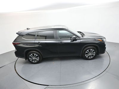 2025 Toyota Highlander XLE
