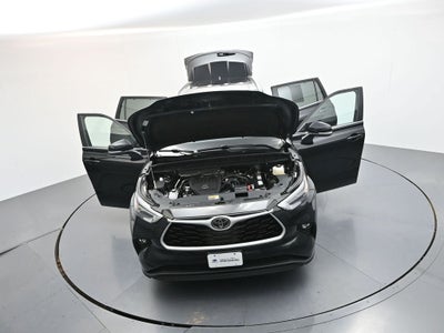 2025 Toyota Highlander XLE