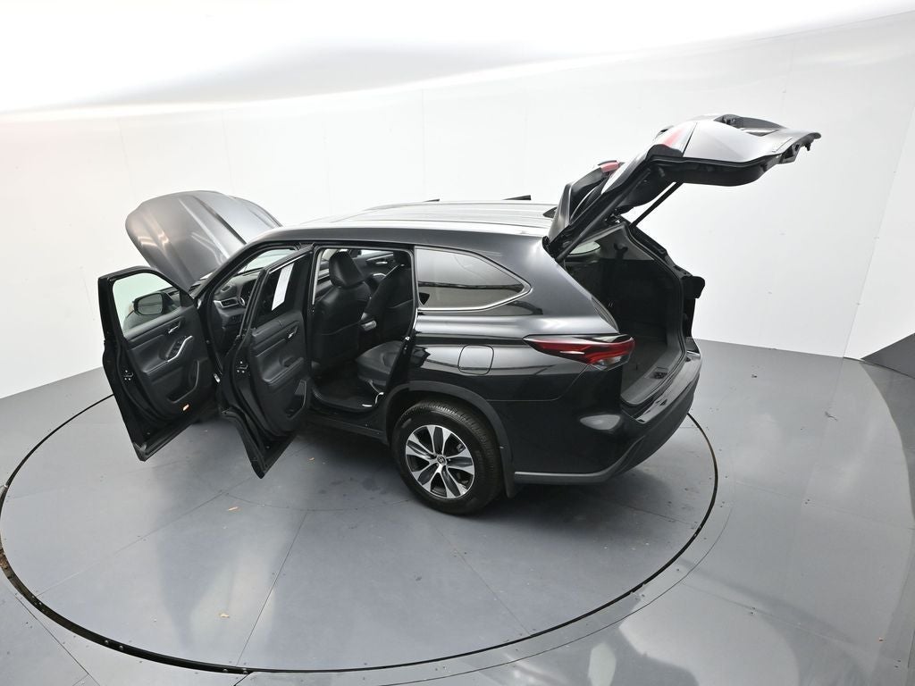 2025 Toyota Highlander XLE