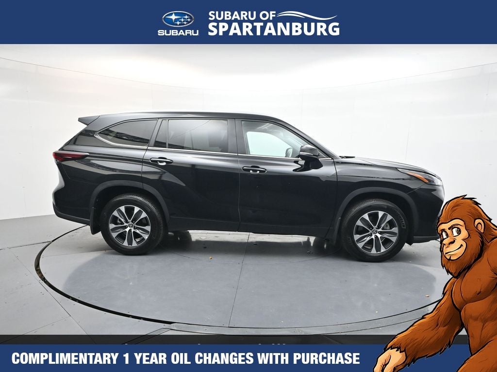 2025 Toyota Highlander XLE
