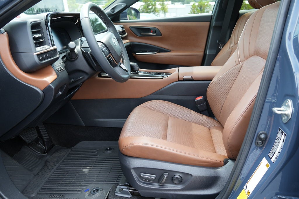 2025 Toyota Crown Signia Limited