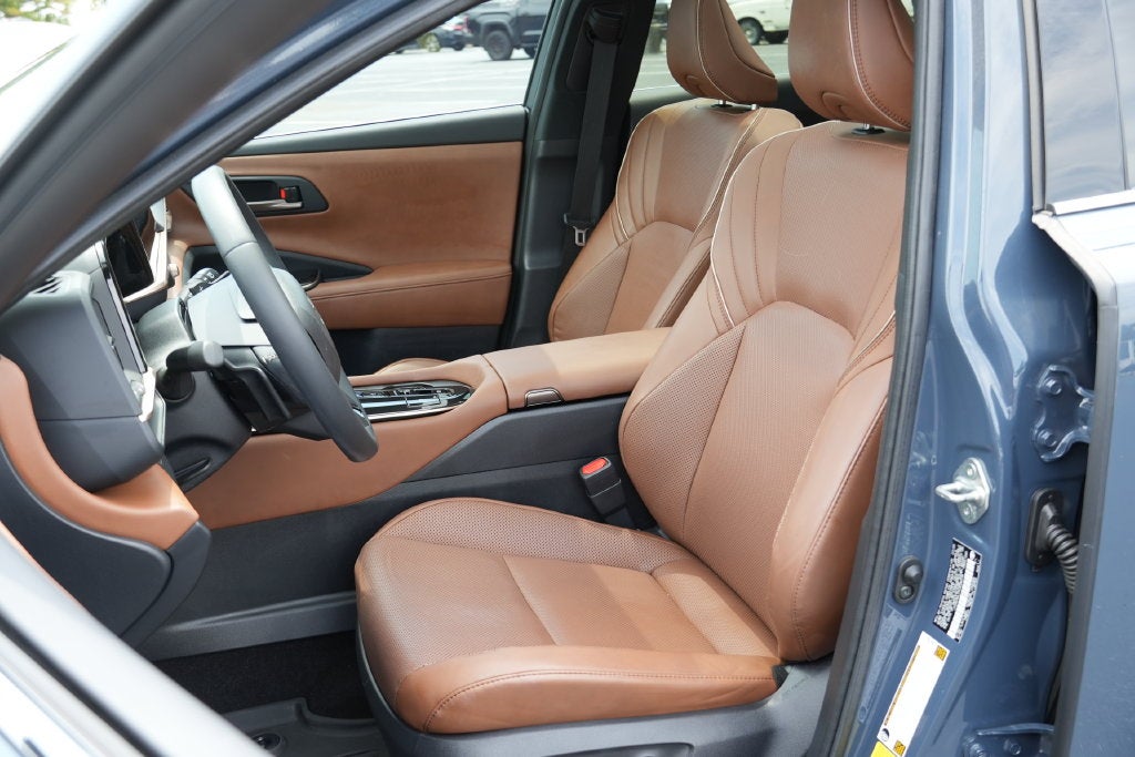 2025 Toyota Crown Signia Limited