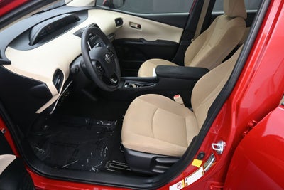 2021 Toyota Prius LE