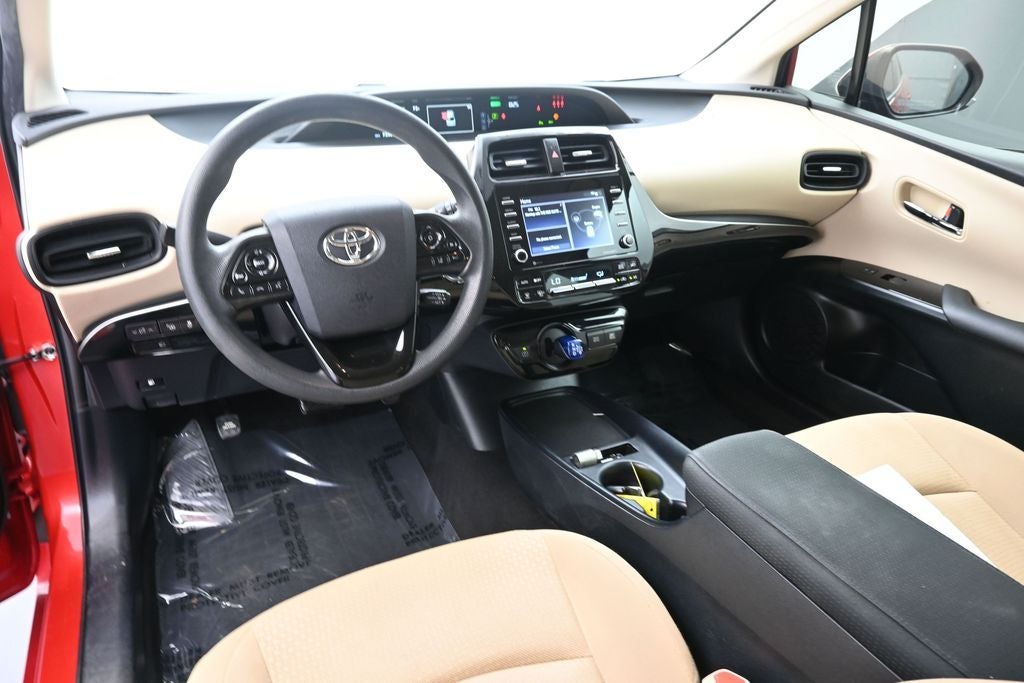 2021 Toyota Prius LE