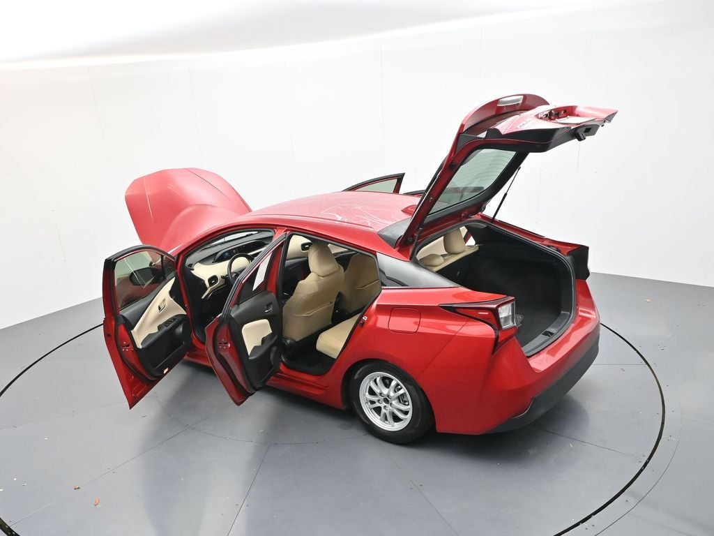 2021 Toyota Prius LE