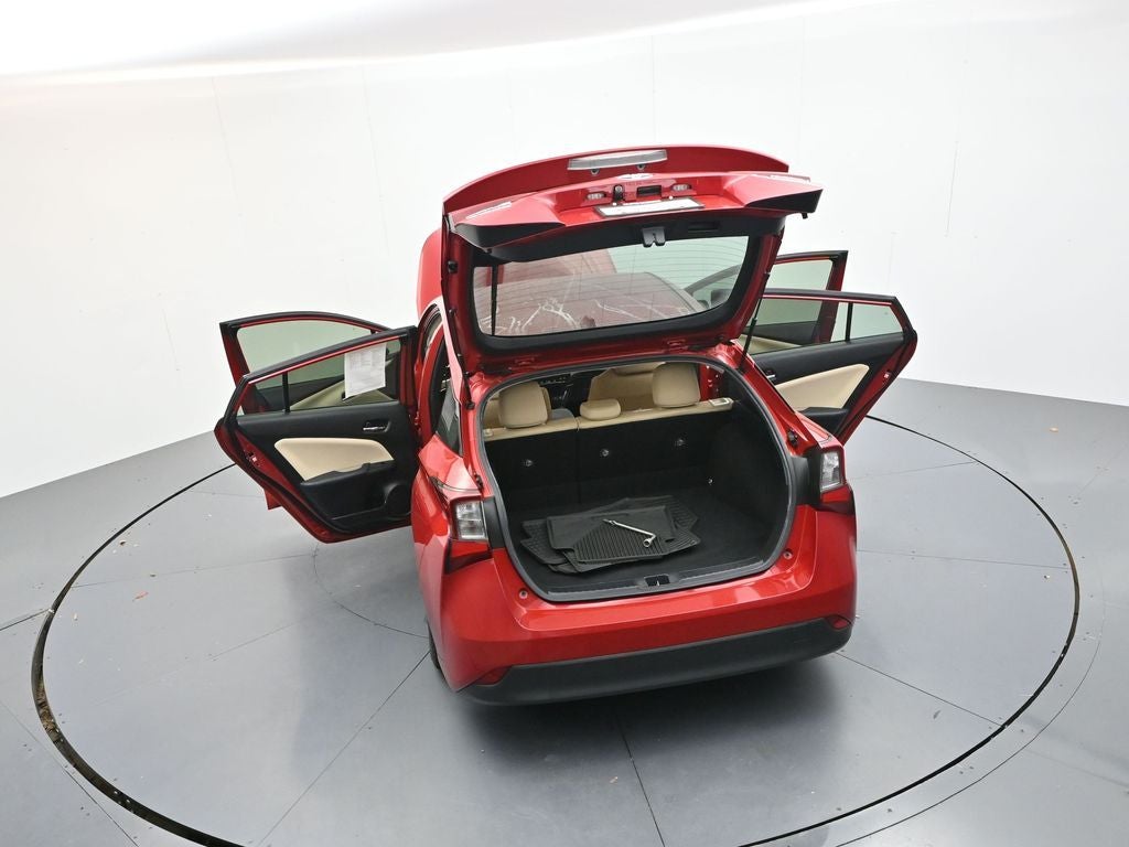 2021 Toyota Prius LE
