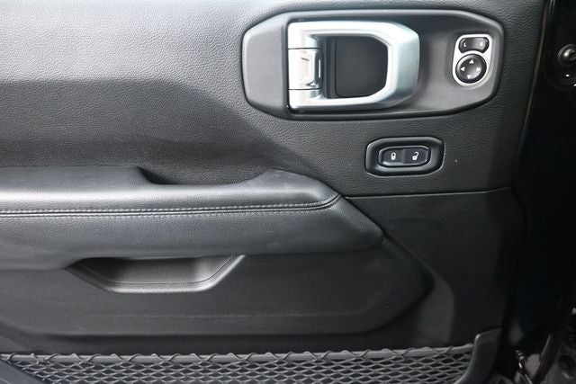 2020 Jeep Wrangler Unlimited Sahara Altitude