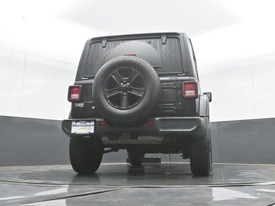 2020 Jeep Wrangler Unlimited Sahara Altitude
