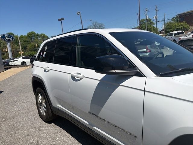 2024 Jeep Grand Cherokee Laredo